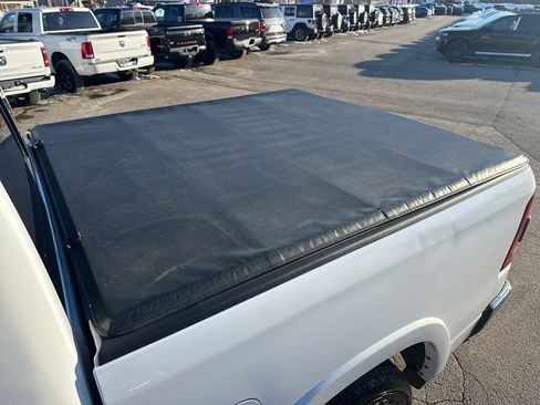 Used 2022 RAM 1500 Laramie AWD/4WD image 32
