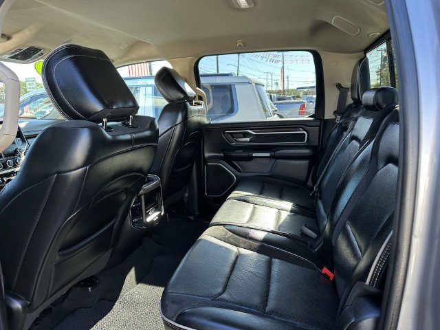 Used 2019 RAM 1500 Laramie AWD/4WD image 5