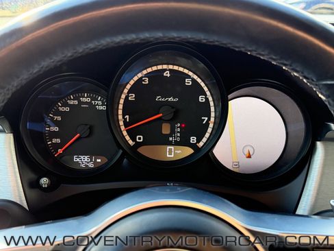 Used 2020 Porsche Macan Turbo image 3