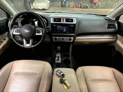 Used 2017 Subaru Outback 2.5i Limited AWD/4WD image 17