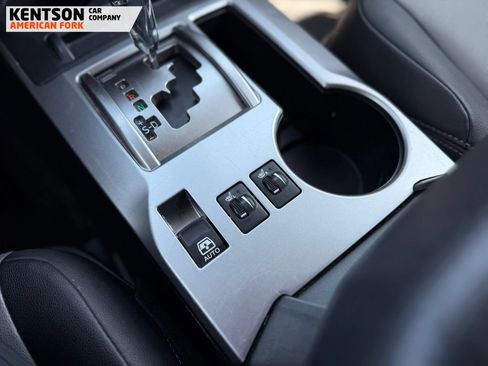 Used 2022 Toyota 4Runner SR5 Premium w/ Moonroof Package AWD/4WD image 21