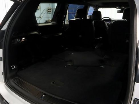 Used 2023 Jeep Grand Cherokee L Laredo AWD/4WD image 15