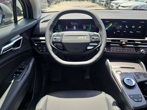 New 2027 Kia Sportage EX FWD image 14