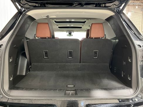 Used 2018 Chevrolet Traverse High Country AWD/4WD image 27