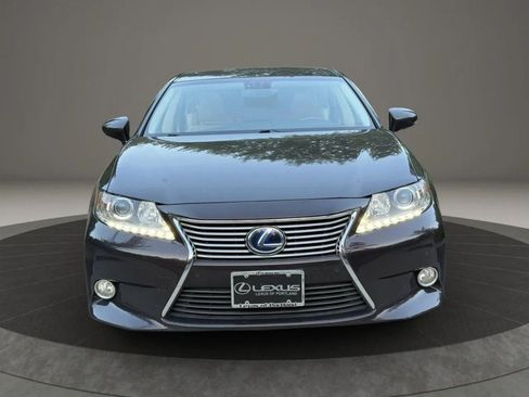 Used 2013 Lexus ES 300h w/ Luxury Pkg FWD image 11