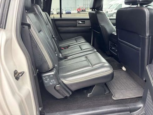 Used 2017 Ford Expedition EL Platinum image 21