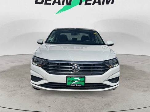 Used 2020 Volkswagen Jetta SE w/ SE Cold Weather Package image 3