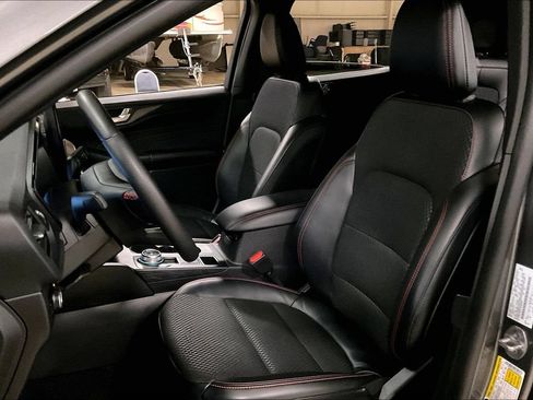 Certified 2025 Ford Escape ST-Line Elite AWD/4WD image 23