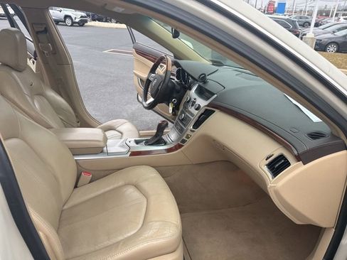 Used 2011 Cadillac CTS Luxury image 16
