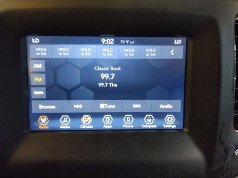 Used 2021 Jeep Compass Latitude AWD/4WD image 25
