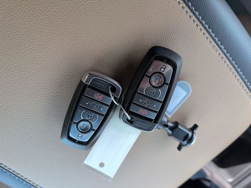 New 2026 Ford F350 Lariat w/ Black Appearance Package image 33