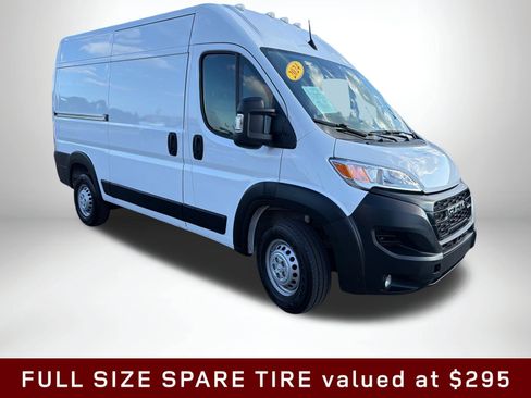 Used 2024 RAM ProMaster 2500 w/ Convenience Group FWD image 9
