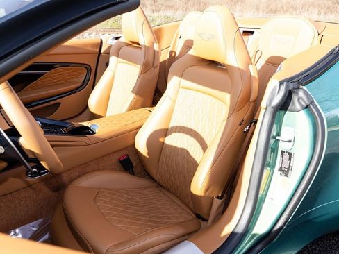 Used 2025 Aston Martin DB12 Volante image 3