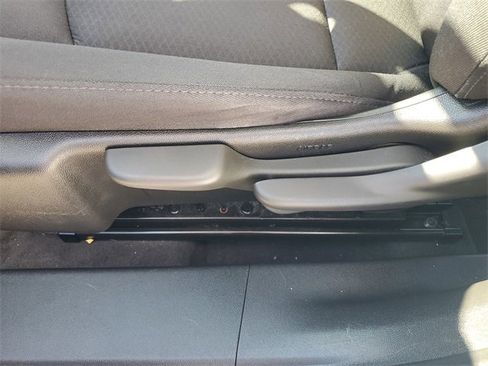 Used 2020 Chevrolet Malibu LS image 21