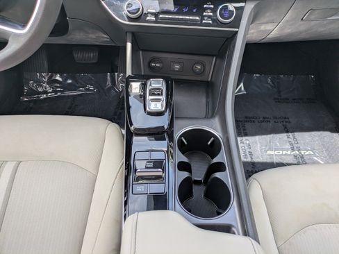 Used 2023 Hyundai Sonata SEL w/ Preferred Accessory Package FWD image 18