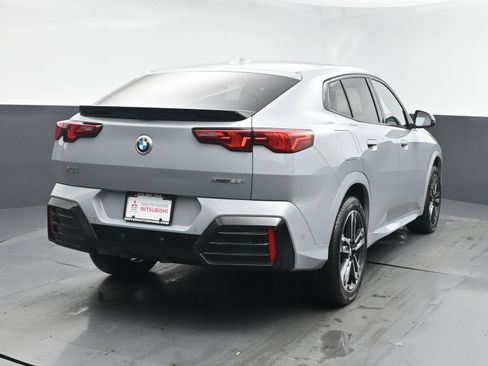 Used 2025 BMW X2 xDrive28i AWD/4WD image 19