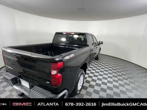 Used 2025 Chevrolet Silverado 1500 LT AWD/4WD image 9