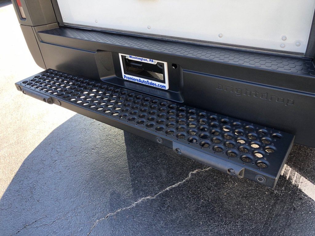 Used 2025 Chevrolet Brightdrop 400 w/ Power Door Package AWD/4WD image 16