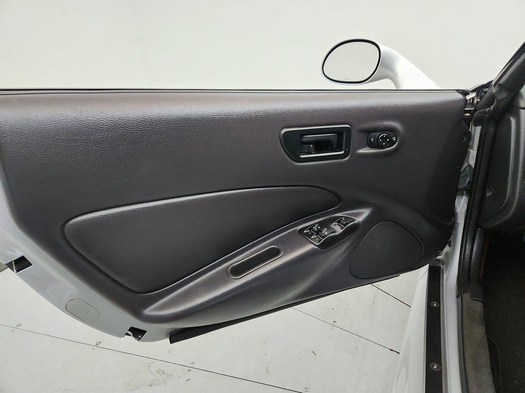 Used 2001 Chrysler Prowler RWD image 19