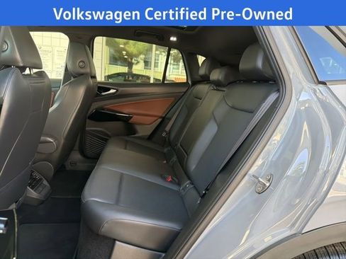 Certified 2022 Volkswagen ID.4 Pro S image 18