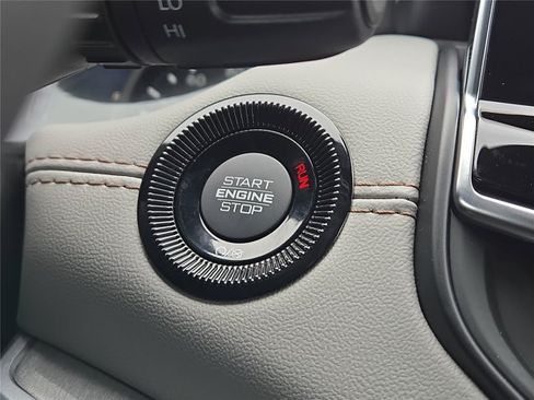 New 2026 Jeep Compass Limited AWD/4WD image 58