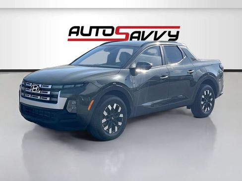 Used 2025 Hyundai Santa Cruz SEL FWD image 3