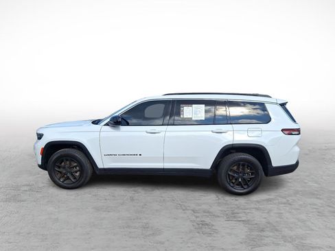 Used 2024 Jeep Grand Cherokee L Laredo w/ Luxury Tech Group I AWD/4WD image 2