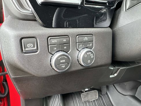 New 2026 GMC Sierra 1500 SLE image 37