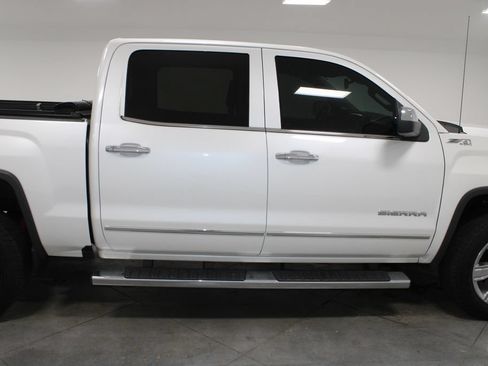 Used 2018 GMC Sierra 1500 SLT AWD/4WD image 11