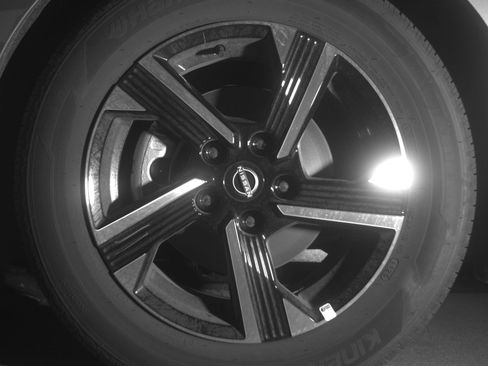 Used 2025 Nissan Sentra SV image 12