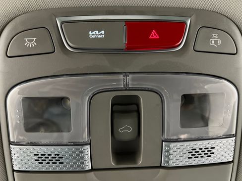 Used 2025 Kia Telluride S image 71