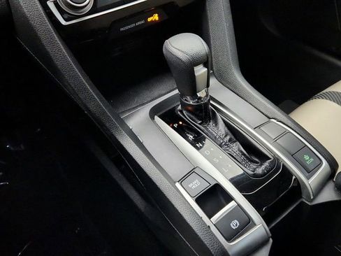 Used 2017 Honda Civic EX image 17