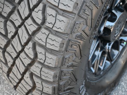 Used 2026 Chevrolet Silverado 2500 ZR2 w/ ZR2 Bison Edition AWD/4WD image 12
