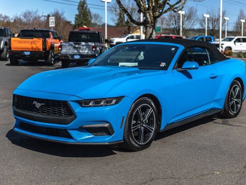 Used 2024 Ford Mustang Premium image 6