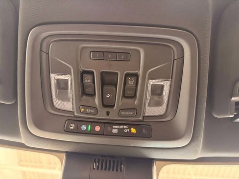 Used 2023 GMC Sierra 1500 AT4 w/ AT4 Preferred Package image 48