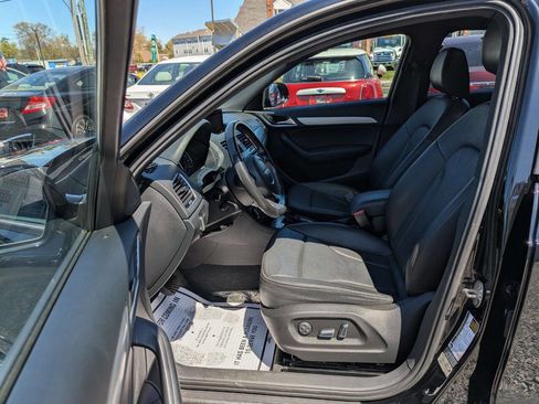 Used 2017 Audi Q3 2.0T Premium image 10