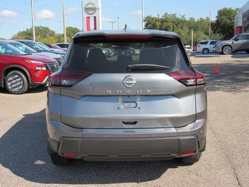 New 2026 Nissan Rogue SV image 4
