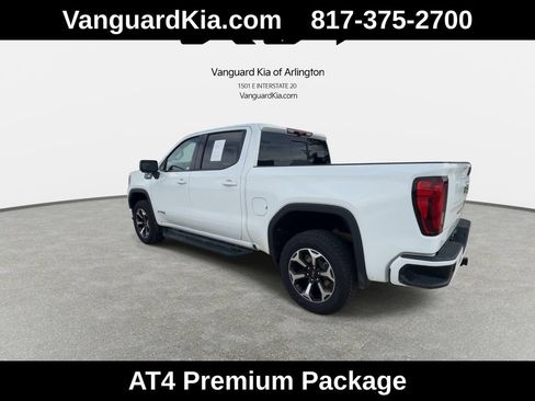 Used 2024 GMC Sierra 1500 AT4 w/ Technology Package AWD/4WD image 7