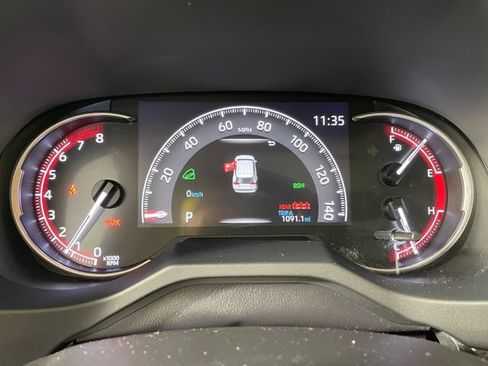 Used 2019 Toyota RAV4 Limited w/ Advanced Technology Package AWD/4WD image 5