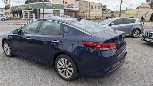 Used 2018 Kia Optima S FWD image 7