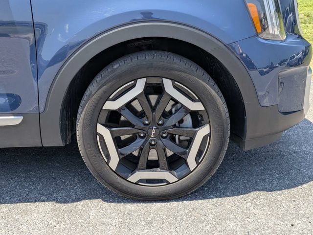 Used 2025 Kia Telluride S FWD image 12