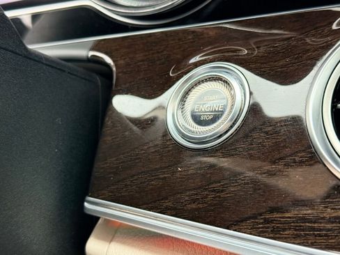 Used 2017 Mercedes-Benz E 300 image 6