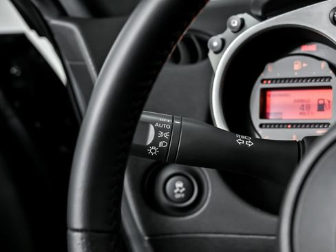 Used 2020 Nissan 370Z w/ Sport Package image 27