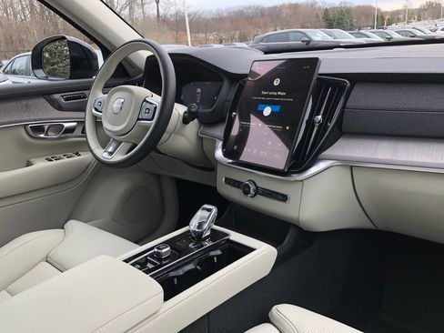 New 2026 Volvo XC90 B6 Ultra w/ Protection Package Premier AWD/4WD image 17