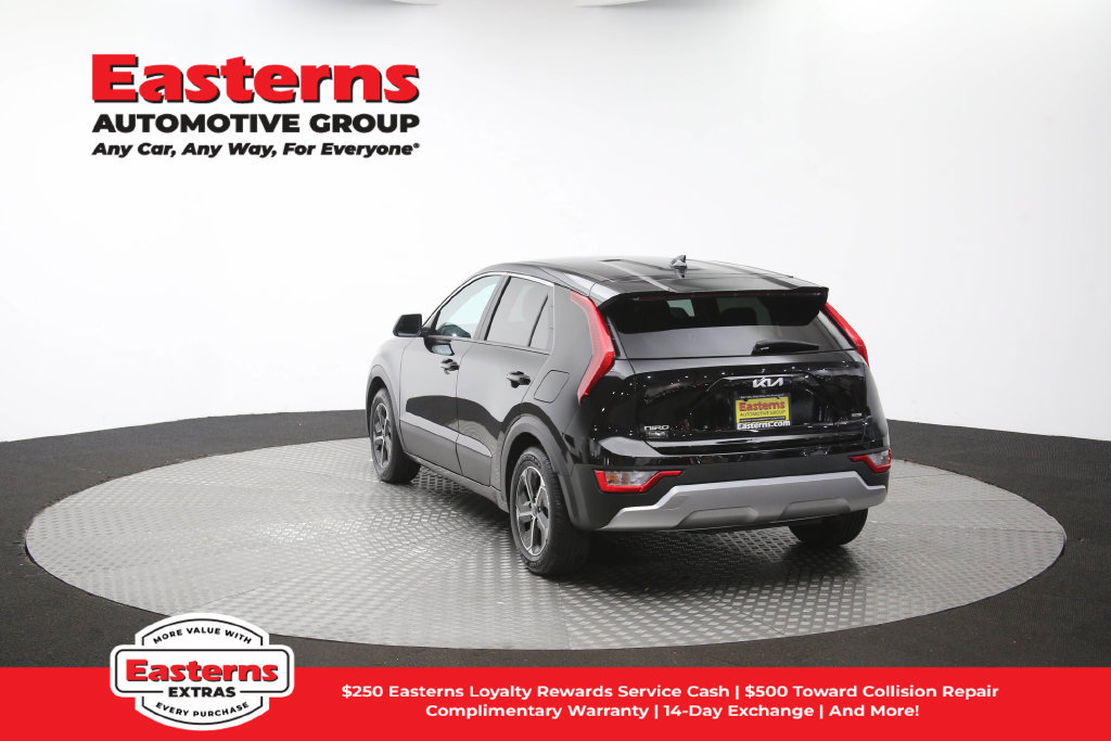 Used 2025 Kia Niro LX FWD image 64