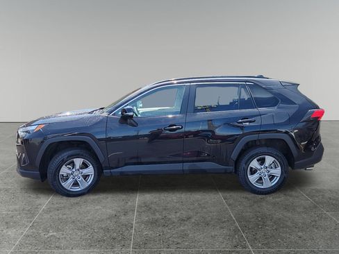 Certified 2025 Toyota RAV4 XLE FWD image 4