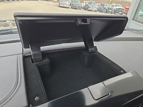 Used 2025 GMC Yukon Denali image 56