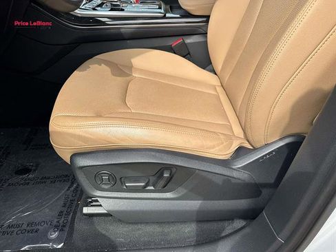 Used 2023 Audi Q7 3.0T Prestige AWD/4WD image 17