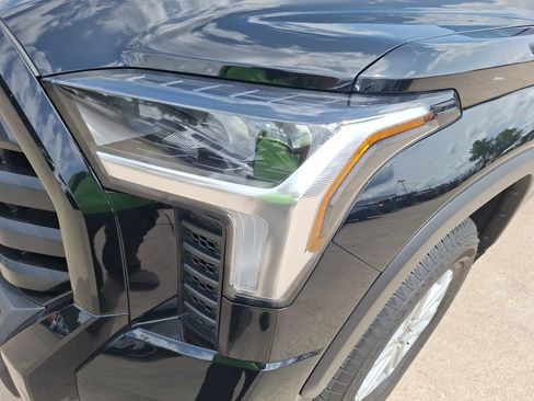 Used 2026 Toyota Tundra SR5 AWD/4WD image 10