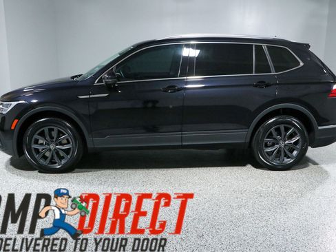 Used 2022 Volkswagen Tiguan SE w/ Panoramic Sunroof Package AWD/4WD image 10